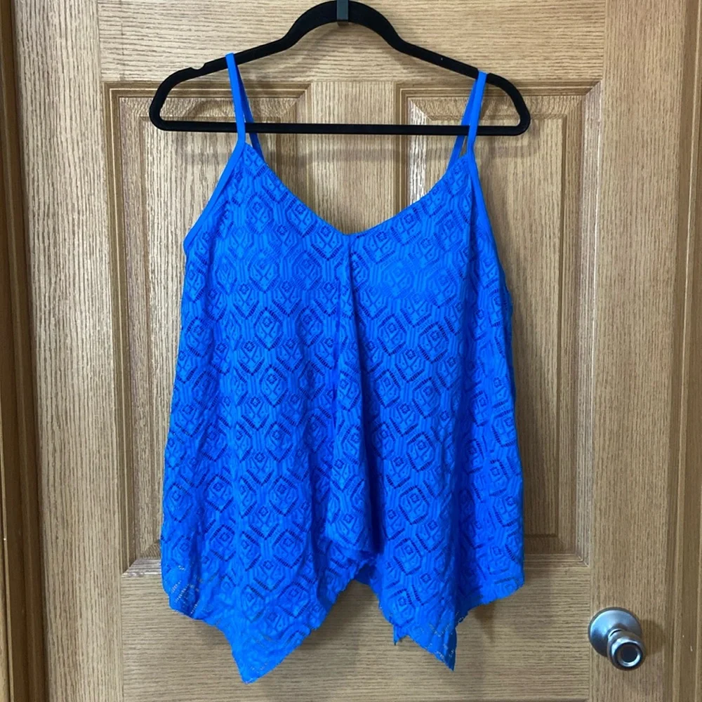 Nwt Hankie Hem Crochet Tankini
Top Swimsuits For All size 16